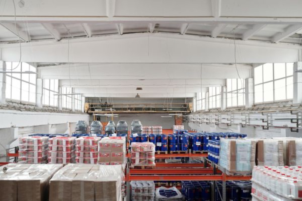 Intérieur d’un entrepôt logistique