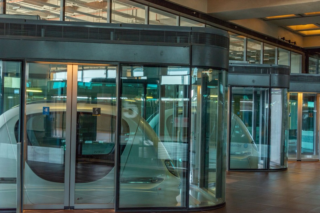 Portes automatiques d’un hall d’entrée